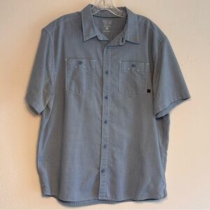 Mountain Hardwear Men's Huxley Blue Casual Button Down Shirt SZ L Short Sleeve